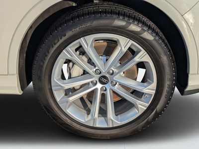 2025 Audi Q7 - Photo 9