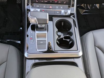 2025 Audi Q7 - Photo 17