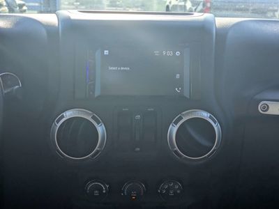 2017 Jeep Wrangler - Photo 17