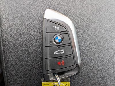 2025 BMW 3 Series - Photo 30