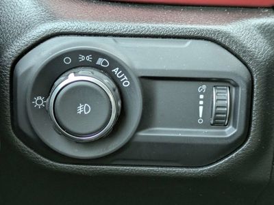 2023 Jeep Wrangler - Photo 25