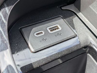 2023 Cadillac Escalade - Photo 18