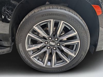 2023 Cadillac Escalade - Photo 8