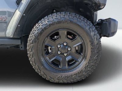 2023 Jeep Gladiator - Photo 10