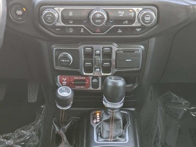 2023 Jeep Gladiator - Photo 19