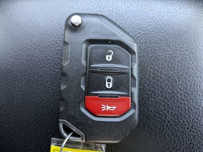 2023 Jeep Gladiator - Photo 31
