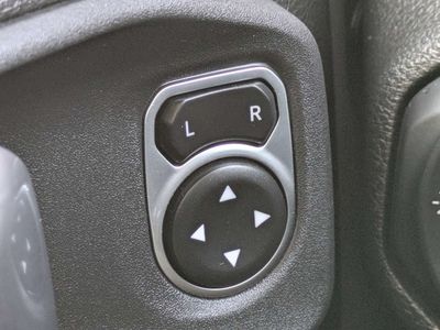 2023 Jeep Gladiator - Photo 24