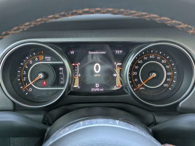 2023 Jeep Gladiator - Photo 28