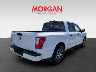 2023 Nissan Titan - Photo 2