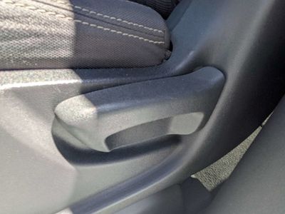2023 Nissan Titan - Photo 18