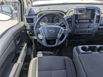 2023 Nissan Titan - Photo 14