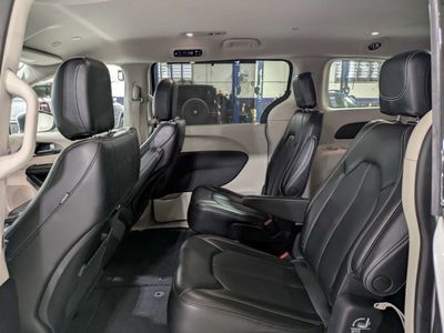 2023 Chrysler Pacifica - Photo 14