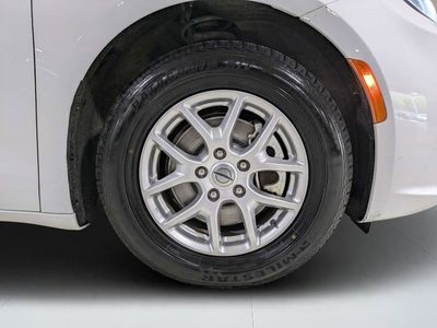 2023 Chrysler Pacifica - Photo 10