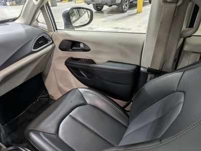 2023 Chrysler Pacifica - Photo 19