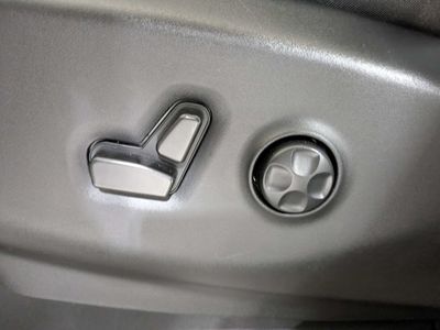 2023 Chrysler Pacifica - Photo 22