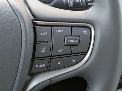 2024 Lexus UX - Photo 26
