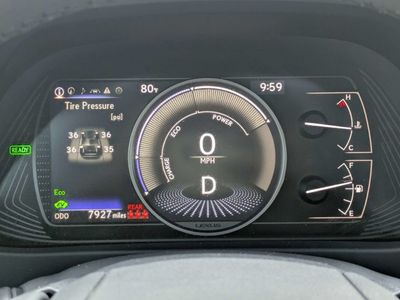 2024 Lexus UX - Photo 28