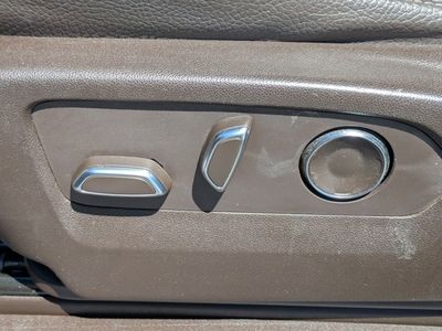 2021 GMC Yukon - Photo 17