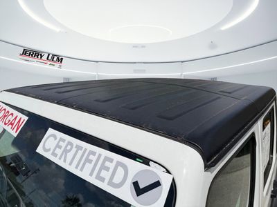 2025 Jeep Gladiator - Photo 11
