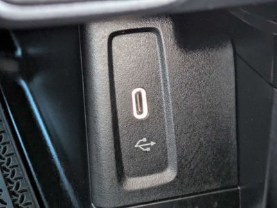 2024 Mercedes-Benz GLC - Photo 21