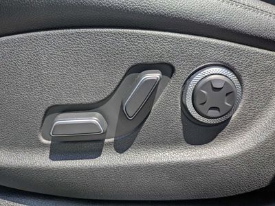 2025 Genesis GV70 - Photo 21