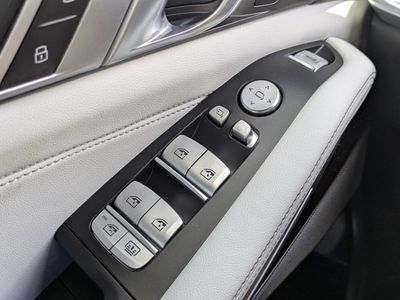 2023 BMW X7 - Photo 25