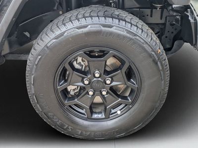 2021 Jeep Gladiator - Photo 9