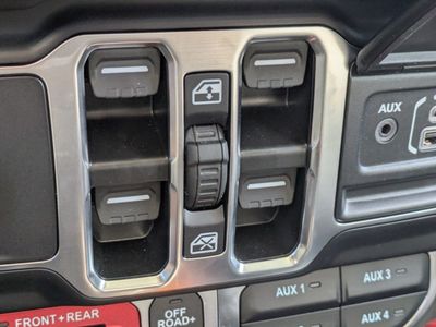 2026 Jeep Wrangler — photo 20 view
