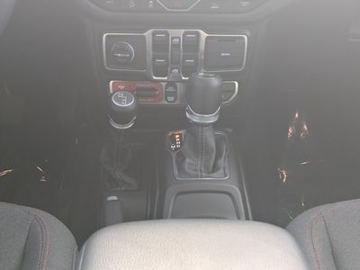 2026 Jeep Wrangler — photo 17 view