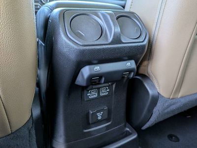 2021 Jeep Wrangler - Photo 12
