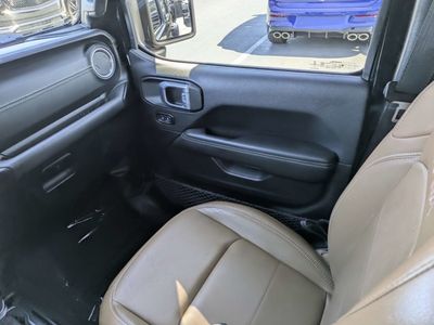 2021 Jeep Wrangler - Photo 15