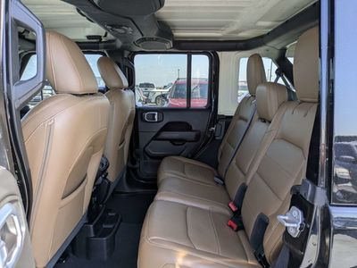 2021 Jeep Wrangler - Photo 11
