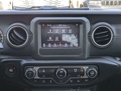 2021 Jeep Wrangler - Photo 16