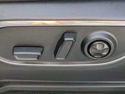2022 Jeep Wagoneer - Photo 18