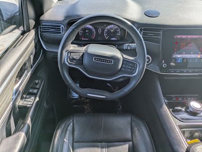2022 Jeep Wagoneer - Photo 14