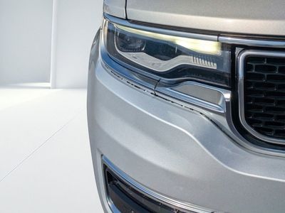 2022 Jeep Wagoneer - Photo 8