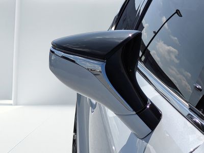 2024 Lexus IS - Photo 11