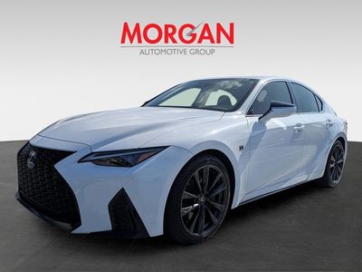 2024 Lexus IS - Photo 7