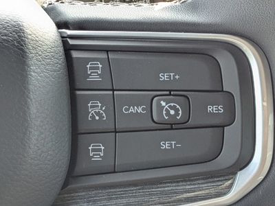 2022 Jeep Wagoneer - Photo 29