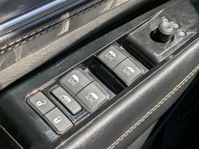 2022 Jeep Wagoneer - Photo 27