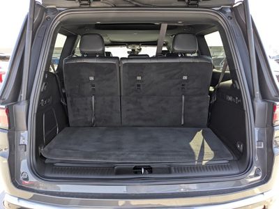 2022 Jeep Wagoneer - Photo 12