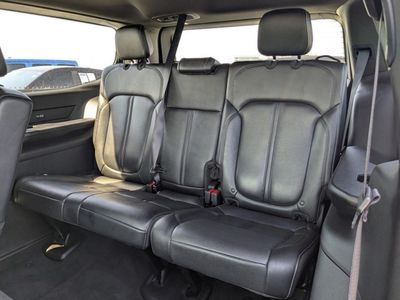 2022 Jeep Wagoneer - Photo 15