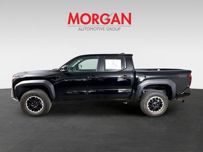2024 Toyota Tacoma - Photo 6