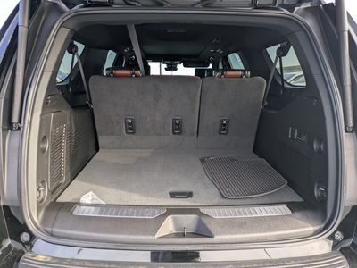 2023 GMC Yukon XL - Photo 11
