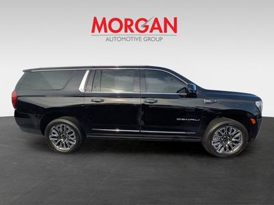 2023 GMC Yukon XL - Photo 2