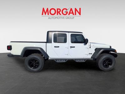 2021 Jeep Gladiator - Photo 2