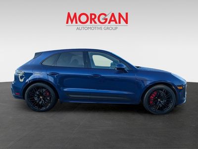 2022 Porsche Macan - Photo 2