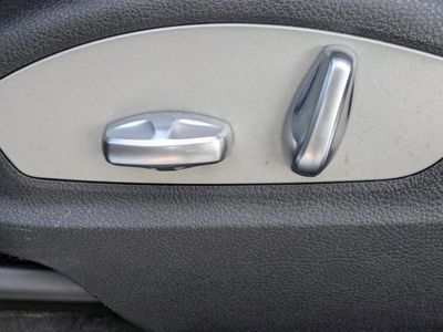 2022 Porsche Macan - Photo 17