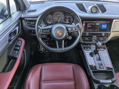2022 Porsche Macan - Photo 13