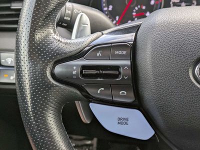 2021 Hyundai Veloster - Photo 24
